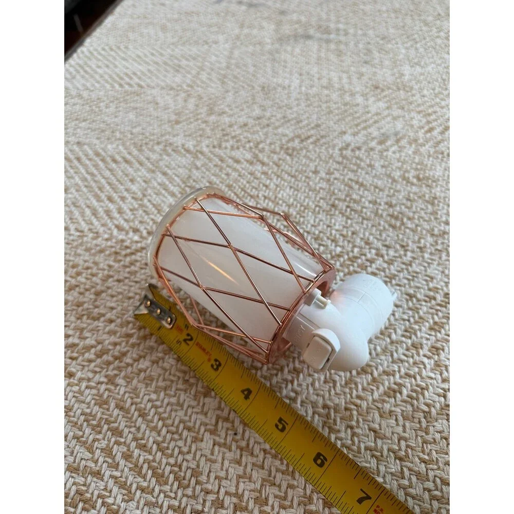 Scentsy rose gold wall plug in smell